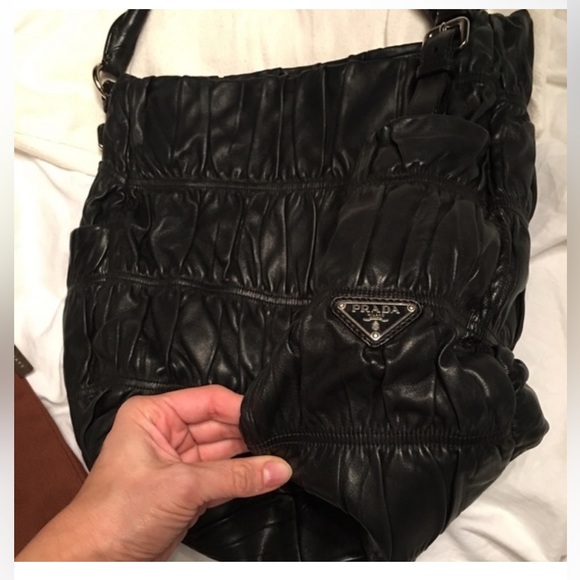 Prada Nappa Leather Gaufre Hobo Black Handbag. Gorgeous Ruffled Purse! - Picture 2 of 6